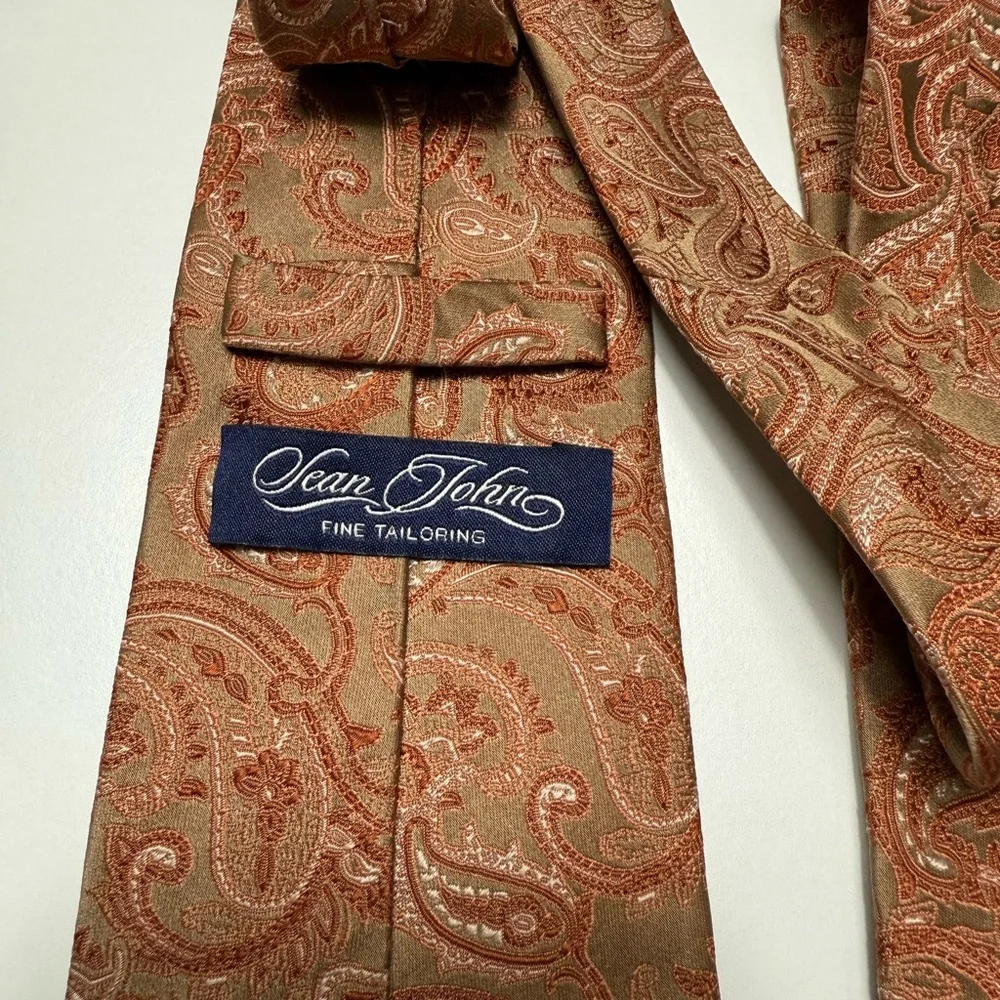 Paisley Silk Tie in Gold and‎ Rust